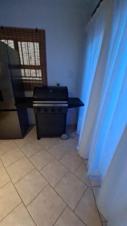 To Let 2 Bedroom Property for Rent in Wavecrest Eastern Cape